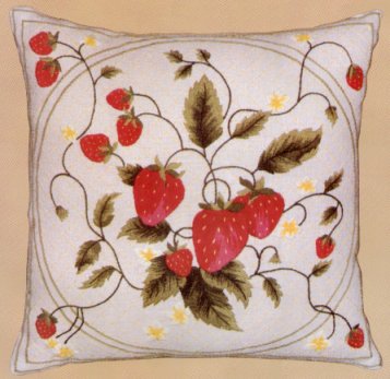 Kit #157 Latticed Strawberries Pillow